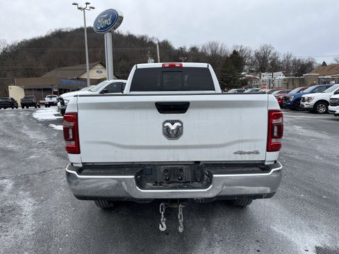 Used 2024 RAM 2500 Tradesman w/ Chrome Appearance Group image 5