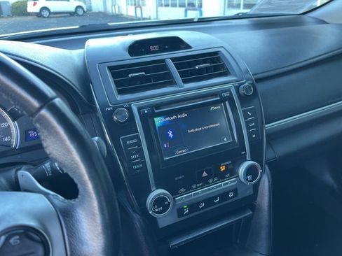 Used 2013 Toyota Camry SE image 23