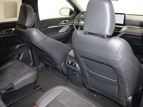 New 2026 Ford Explorer ST image 35