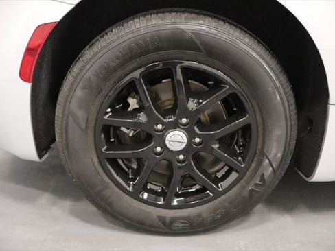 Certified 2023 Chrysler Voyager LX FWD image 28