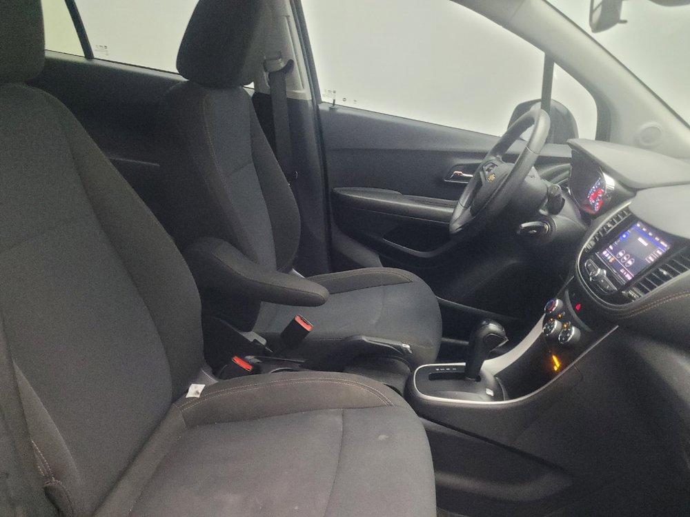 Used 2020 Chevrolet Trax LS w/ Tint and Cruise Package FWD image 21