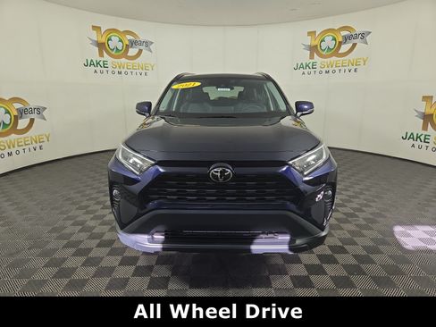 Used 2021 Toyota RAV4 XLE Premium AWD/4WD image 2