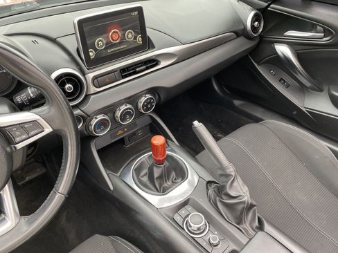 Used 2018 FIAT 124 Spider Classica w/ Technology & Siriusxm Group image 15