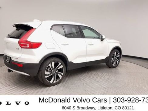 Certified 2024 Volvo XC40 B5 Plus w/ Protection Package Premier AWD/4WD image 2