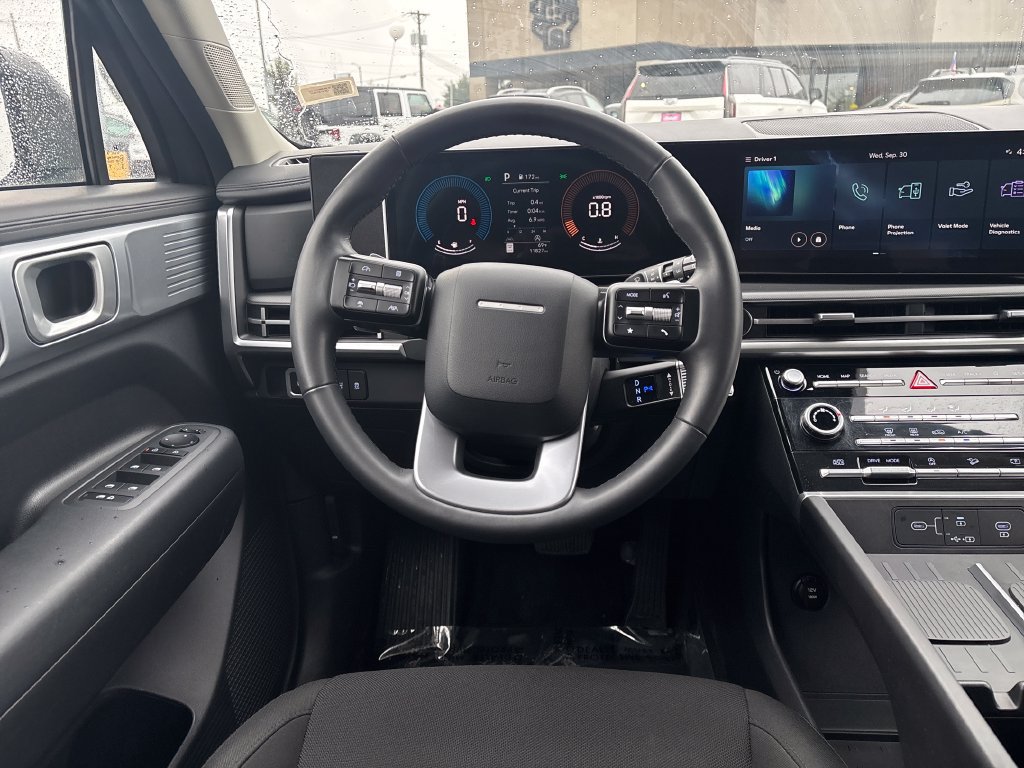 Used 2025 Hyundai Santa Fe SE FWD image 18