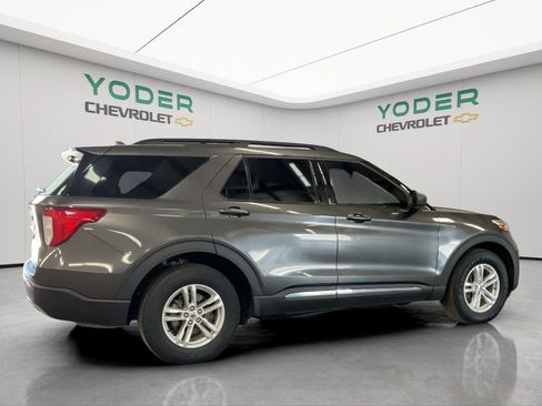 Used 2020 Ford Explorer XLT w/ Equipment Group 202A AWD/4WD image 5