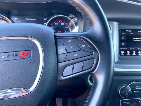 Used 2022 Dodge Charger SXT RWD image 21