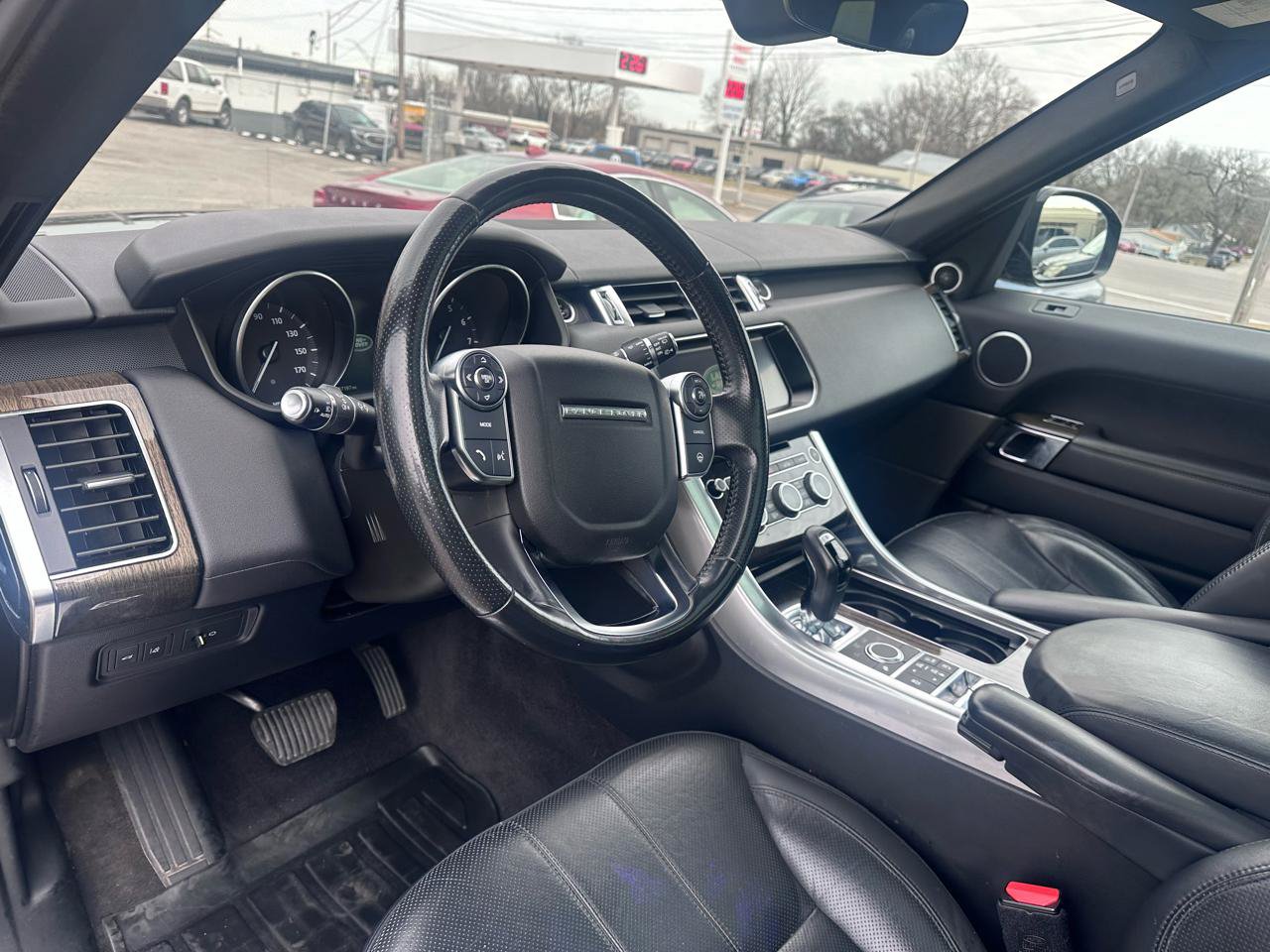 Used 2017 Land Rover Range Rover Sport HSE AWD/4WD image 9