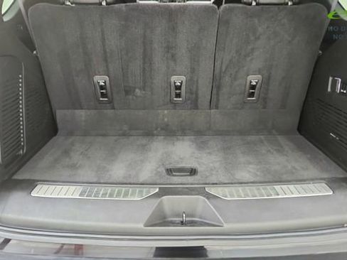 Used 2021 Chevrolet Tahoe RST w/ Luxury Package RWD image 15