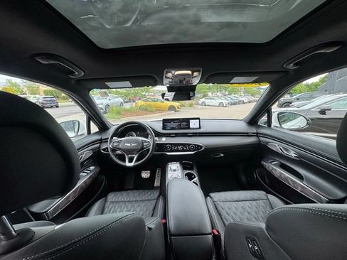 Certified 2024 Genesis GV70 3.5T Sport w/ Sport Advanced Package AWD/4WD image 44