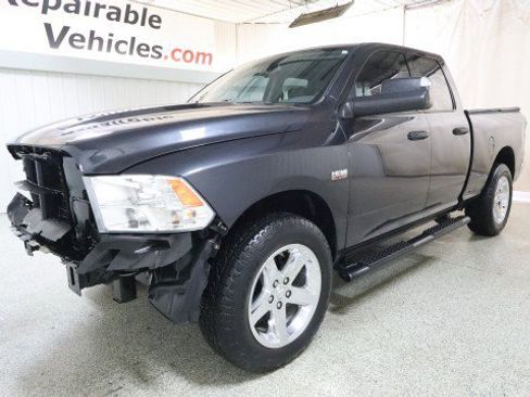 Used 2018 RAM 1500 Tradesman w/ Popular Equipment Group AWD/4WD image 2
