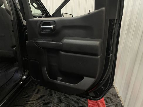 Used 2020 Chevrolet Silverado 1500 LT w/ All-Star Edition image 39