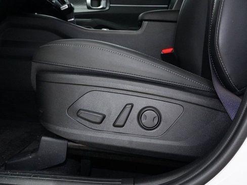 Used 2025 Kia Sorento EX image 23