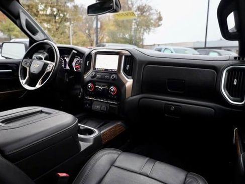 Used 2020 Chevrolet Silverado 1500 High Country image 31