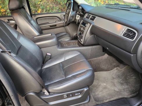 Used 2009 Chevrolet Tahoe LT w/ Luxury Package image 10
