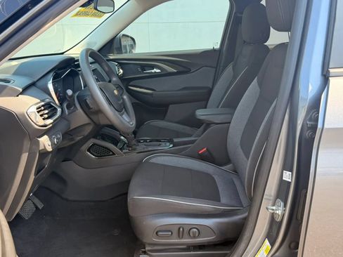 Used 2022 Chevrolet TrailBlazer LT w/ LPO, Trailering Package AWD/4WD image 12