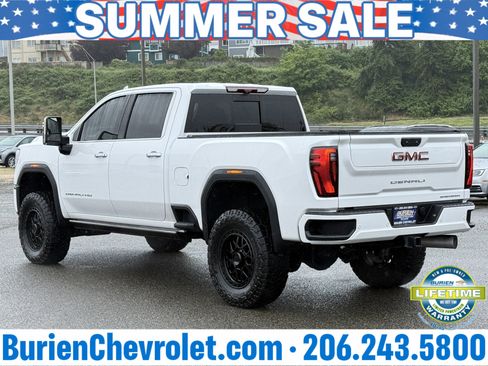 Used 2024 GMC Sierra 2500 Denali w/ Denali Reserve Package AWD/4WD image 3