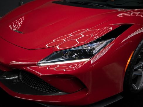 Used 2021 Ferrari F8 Tributo RWD image 8