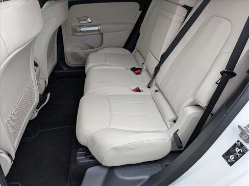 Certified 2025 Mercedes-Benz GLB 250 image 18