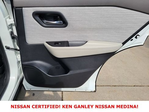 Certified 2023 Nissan Rogue SV AWD/4WD image 47