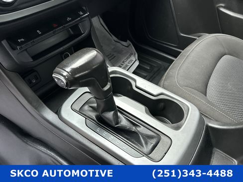 Used 2021 Chevrolet Colorado LT w/ Fleet Safety Package image 23