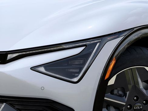 New 2025 Kia EV6 Light image 10