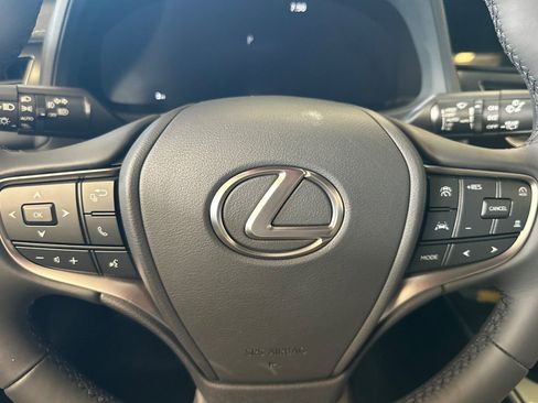 New 2026 Lexus UX 300h AWD image 19