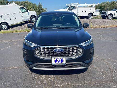Used 2023 Ford Escape Active w/ Tech Pack #1 AWD/4WD image 8