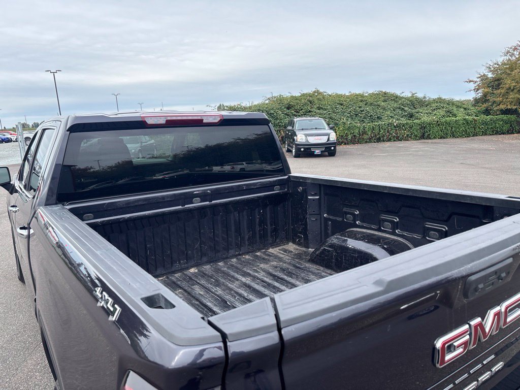 Used 2025 GMC Sierra 1500 SLT AWD/4WD image 10