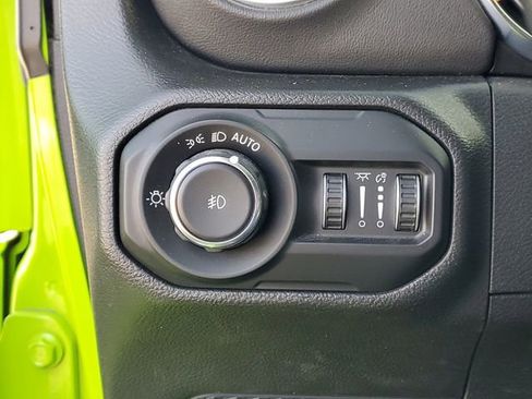 Used 2021 Jeep Wrangler Unlimited Sahara w/ Uconnect 4C Nav & Sound Group image 16