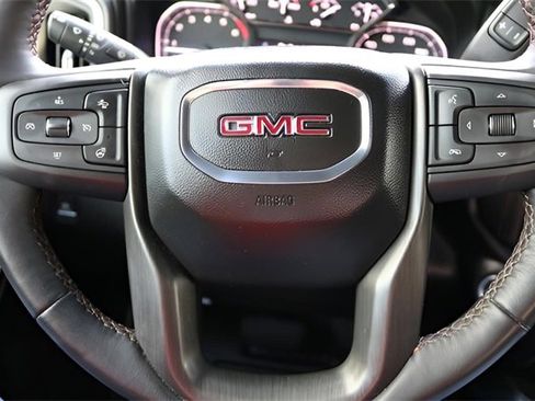 Used 2022 GMC Sierra 2500 AT4 w/ AT4 Preferred Package image 22