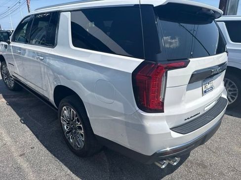 Certified 2024 GMC Yukon XL Denali Ultimate AWD/4WD image 5