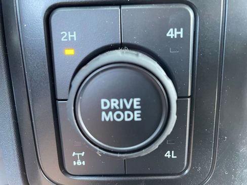 New 2025 Ford F350 XL w/ 360-Degree Camera Package image 9