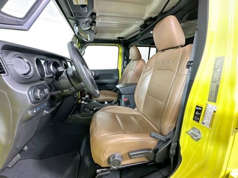 Used 2023 Jeep Wrangler Unlimited Sahara w/ Cold Weather Group image 19