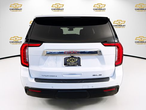 Used 2024 GMC Yukon XL SLE image 6