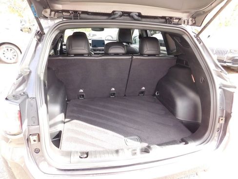 Used 2023 Jeep Compass Trailhawk image 8