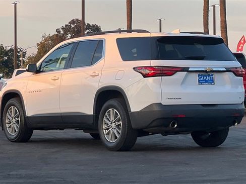 Used 2023 Chevrolet Traverse LT image 6