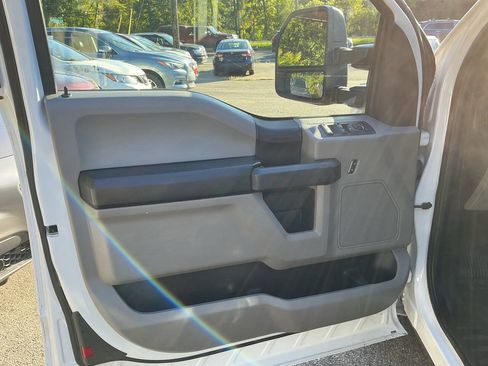 Used 2020 Ford F150 XL w/ XL Power Equipment Group AWD/4WD image 17