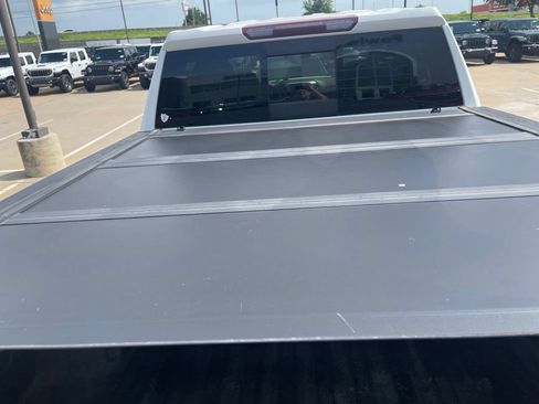 Used 2019 GMC Sierra 1500 SLT w/ SLT Premium Package AWD/4WD image 7