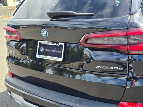 Used 2022 BMW X5 xDrive45e AWD/4WD image 13