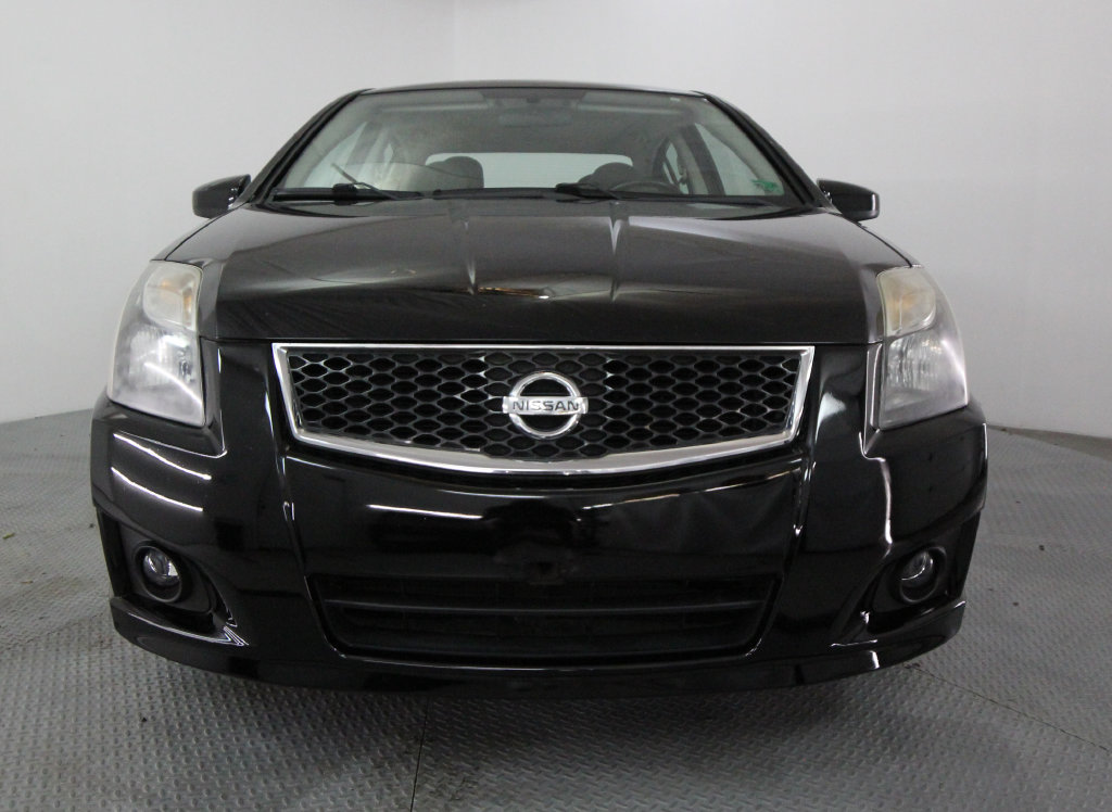 Used 2012 Nissan Sentra 2.0 SR w/ Special Edition Pkg FWD image 2