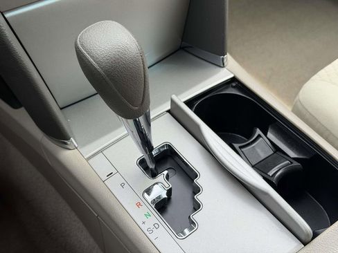 Used 2009 Toyota Camry LE image 5