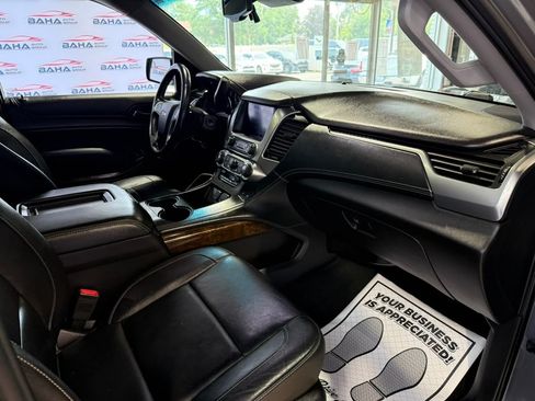 Used 2018 Chevrolet Suburban LT AWD/4WD image 58