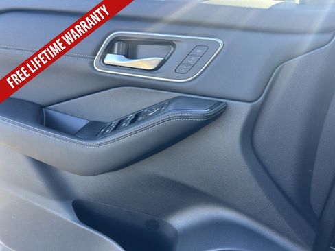 New 2026 Nissan Rogue Platinum w/ Tech Package AWD/4WD image 20