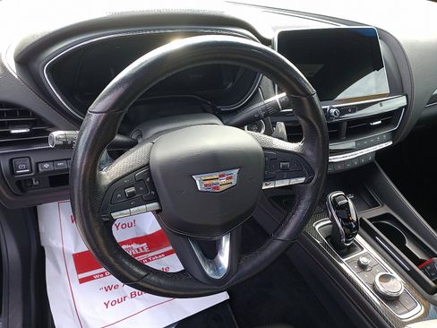 Used 2021 Cadillac CT5 V w/ Premium Package image 9