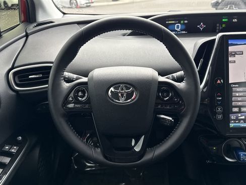 Used 2022 Toyota Prius Prime Limited image 16