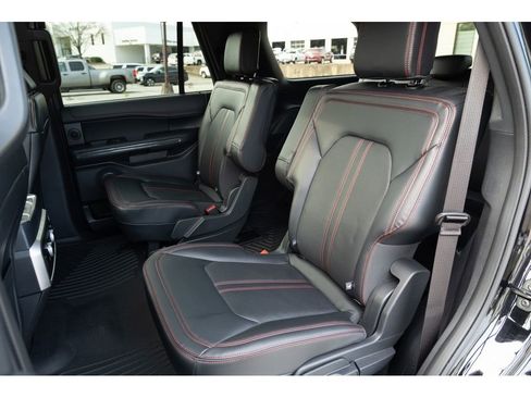 Used 2024 Ford Expedition Limited RWD image 13