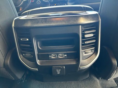 Used 2020 RAM 1500 Big Horn AWD/4WD image 32