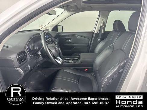 Used 2023 Honda Pilot Elite image 4