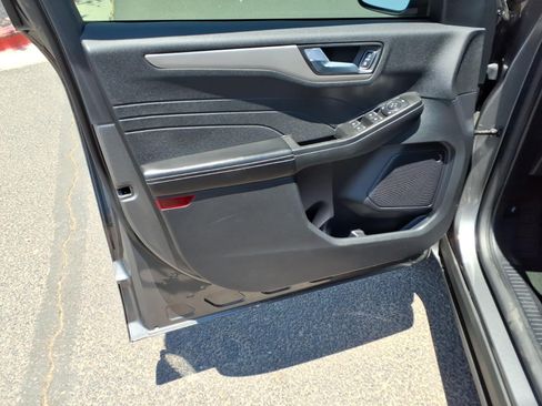 Used 2022 Ford Escape SEL FWD image 20